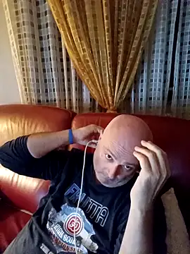 Snapshot of Alexis_Bull chatting on 23, 10, 2025 Alexis Bull online show from 23, 10, 2025