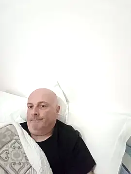 Snapshot of Alexis_Bull chatting on 2, 2, 2026 Alexis Bull online show from 2, 2, 2026