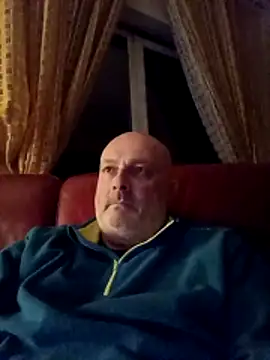 Alexis Bull online show from 27, 3, 2026