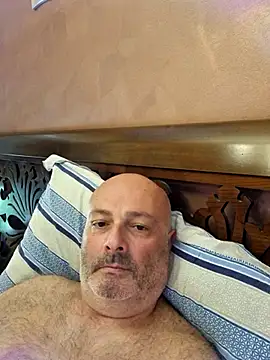 Snapshot of Alexis_Bull chatting on 11, 7, 2026 Alexis Bull online show from 11, 7, 2026