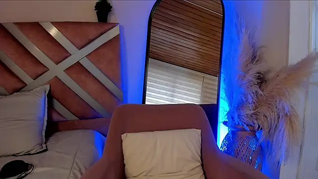 viol collins   online show from 1, 11, 2025