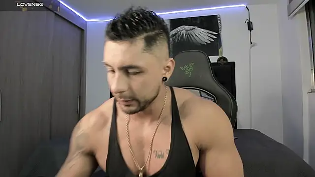 santi aesthetic online show from 26, 10, 2025