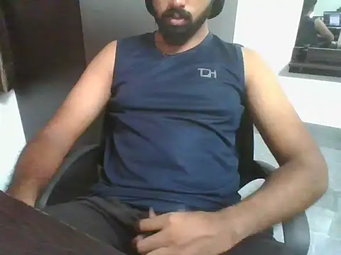 Snapshot of lovelyakash69 chatting on 1, 10, 2025 lovelyakash69 online show from 1, 10, 2025