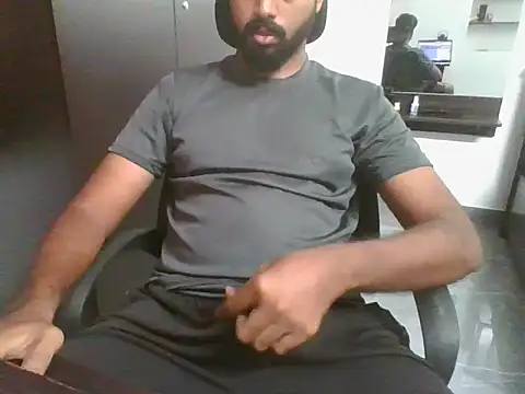 Snapshot of lovelyakash69 chatting on 13, 10, 2025 lovelyakash69 online show from 13, 10, 2025