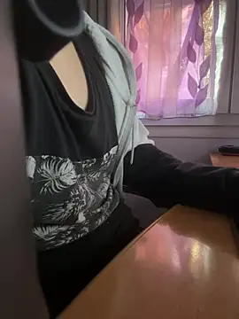 tipetto06 online show from 19, 3, 2025