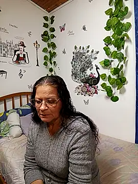 katrina perez online show from 16, 4, 2026