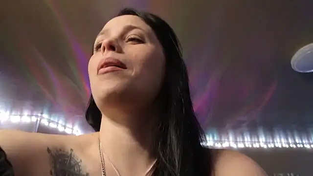 Snapshot of mavismable chatting on 28, 11, 2025 mavismable online show from 28, 11, 2025