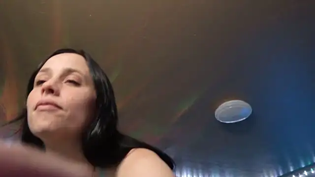 Snapshot of mavismable chatting on 2, 12, 2025 mavismable online show from 2, 12, 2025