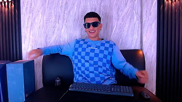 Matt Ruso online show from 24, 10, 2025