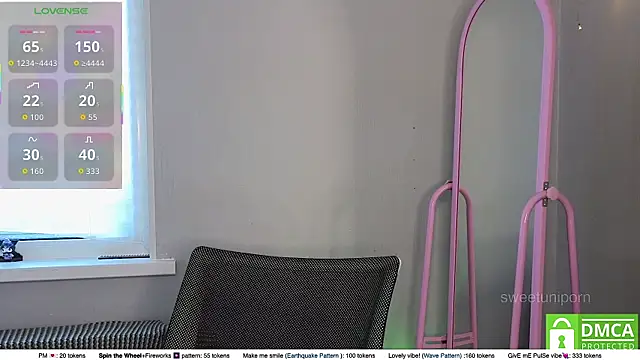 sweetuniporn online show from 25, 9, 2025