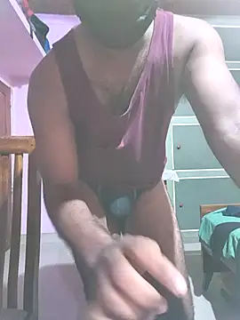 Snapshot of UrbanUtopia chatting on 14, 10, 2025 UrbanUtopia online show from 14, 10, 2025