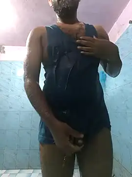 Snapshot of UrbanUtopia chatting on 18, 10, 2025 UrbanUtopia online show from 18, 10, 2025