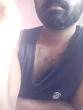 Snapshot of UrbanUtopia chatting on 25, 10, 2025 UrbanUtopia online show from 25, 10, 2025