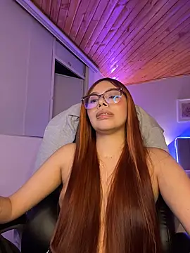 Snapshot of Cristina_pinkk chatting on 2, 3, 2026 Cristina pinkk online show from 2, 3, 2026