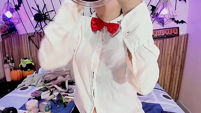 Snapshot of AlissaJoness chatting on 25, 10, 2025 AlissaJoness online show from 25, 10, 2025