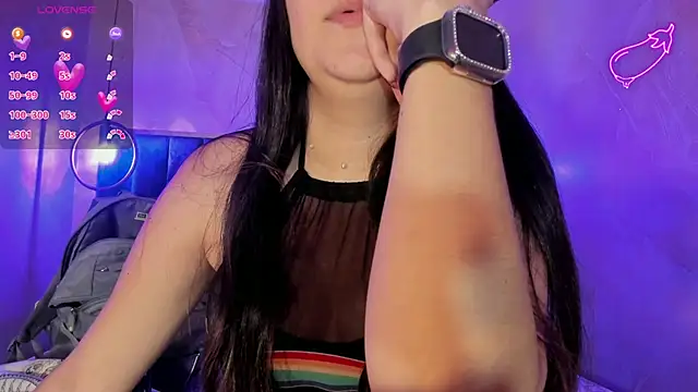 Snapshot of AlissaJoness chatting on 12, 11, 2025 AlissaJoness online show from 12, 11, 2025