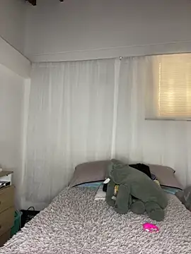 Mia  Gray online show from 24, 11, 2025