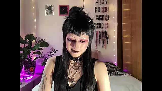 Snapshot of ELENA_UMBRA chatting on 22, 12, 2025 ELENA UMBRA online show from 22, 12, 2025