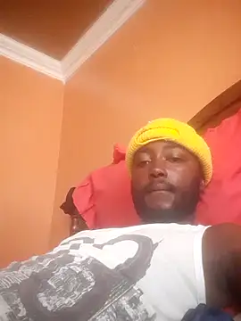 Snapshot of RearApiary chatting on 3, 12, 2025 RearApiary online show from 3, 12, 2025