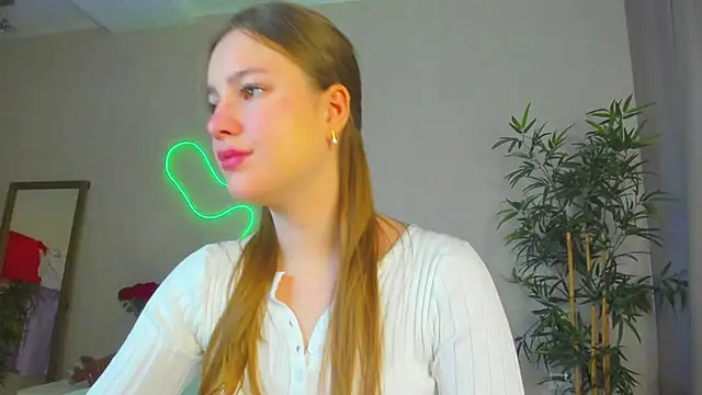 Candy Cansew online show from 25, 11, 2025