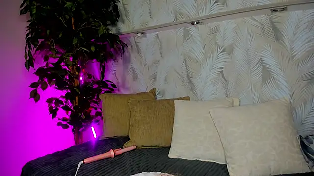 Candy Cansew online show from 21, 3, 2026