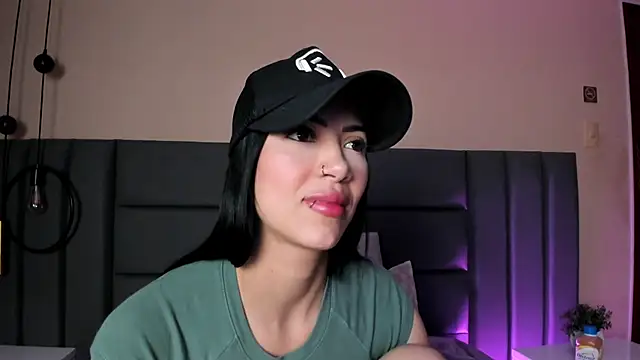 AbbieJoness  online show from 17, 4, 2026