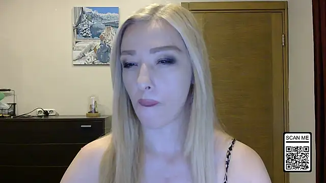 Snapshot of Wild_Silk_Desire chatting on 15, 9, 2025 Wild Silk Desire online show from 15, 9, 2025