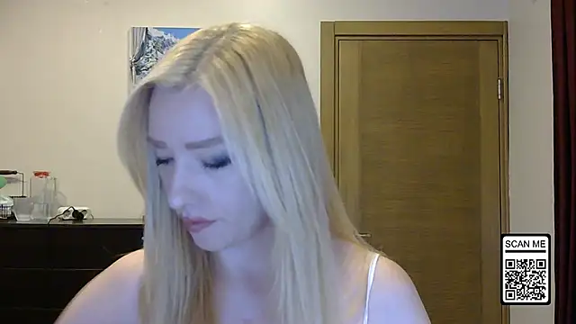 Snapshot of Wild_Silk_Desire chatting on 22, 9, 2025 Wild Silk Desire online show from 22, 9, 2025