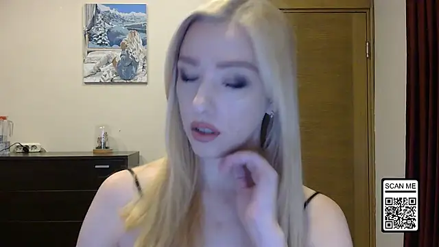 Snapshot of Wild_Silk_Desire chatting on 5, 10, 2025 Wild Silk Desire online show from 5, 10, 2025