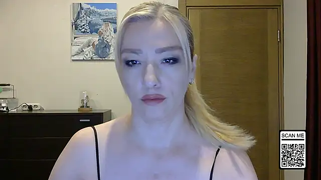 Snapshot of Wild_Silk_Desire chatting on 7, 10, 2025 Wild Silk Desire online show from 7, 10, 2025