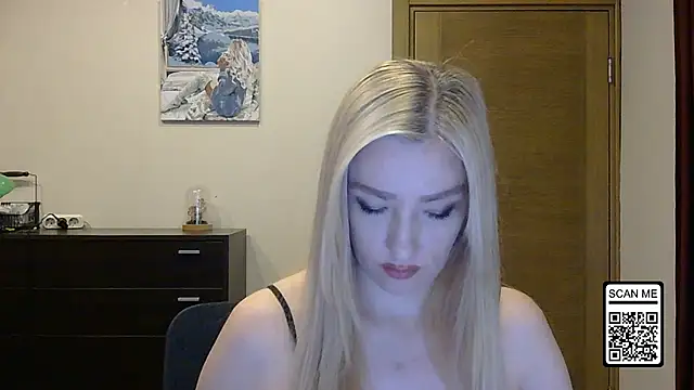 Snapshot of Wild_Silk_Desire chatting on 10, 10, 2025 Wild Silk Desire online show from 10, 10, 2025