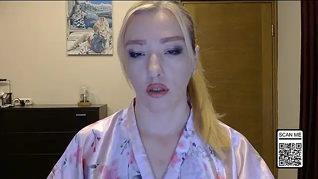 Snapshot of Wild_Silk_Desire chatting on 11, 10, 2025 Wild Silk Desire online show from 11, 10, 2025