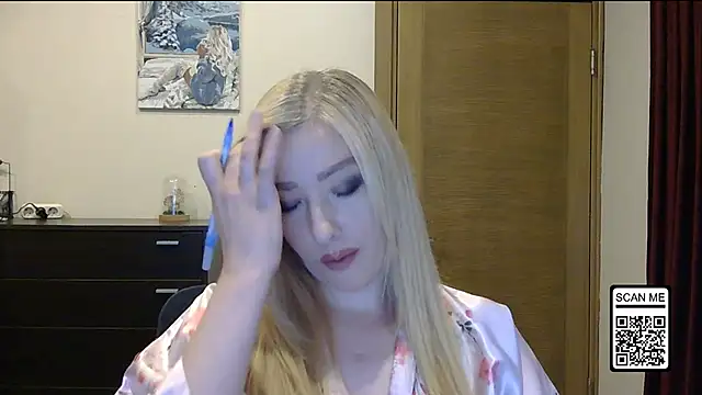 Snapshot of Wild_Silk_Desire chatting on 19, 10, 2025 Wild Silk Desire online show from 19, 10, 2025