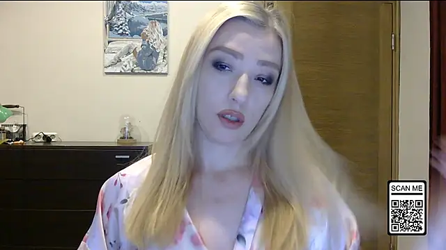 Snapshot of Wild_Silk_Desire chatting on 21, 10, 2025 Wild Silk Desire online show from 21, 10, 2025