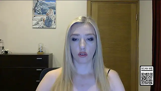 Snapshot of Wild_Silk_Desire chatting on 25, 10, 2025 Wild Silk Desire online show from 25, 10, 2025