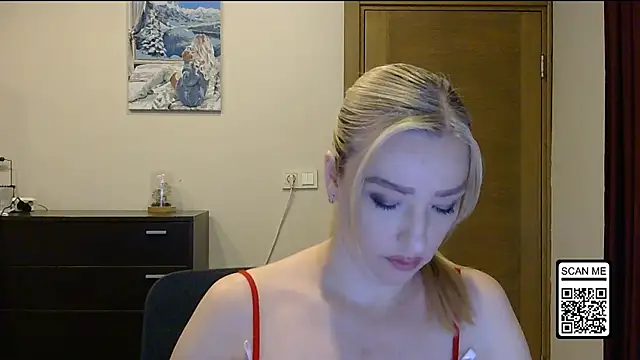 Snapshot of Wild_Silk_Desire chatting on 26, 10, 2025 Wild Silk Desire online show from 26, 10, 2025