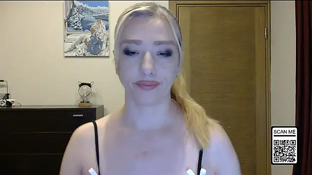 Snapshot of Wild_Silk_Desire chatting on 8, 11, 2025 Wild Silk Desire online show from 8, 11, 2025