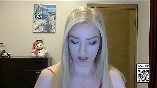 Snapshot of Wild_Silk_Desire chatting on 17, 11, 2025 Wild Silk Desire online show from 17, 11, 2025