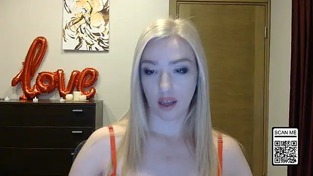 Wild Silk Desire online show from 15, 3, 2026