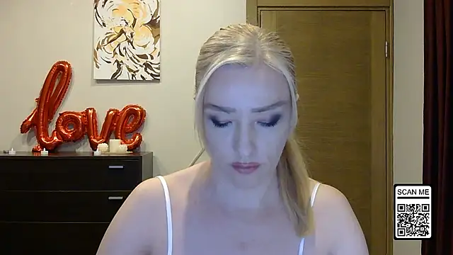 Wild Silk Desire online show from 16, 3, 2026