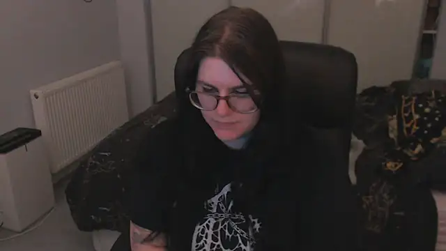 GothSuccubusBabe online show from 30, 5, 2026