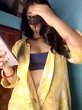 Riya 35 sexy online show from 30, 5, 2026