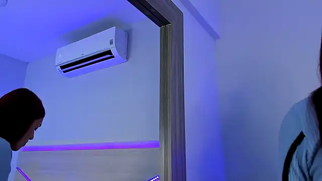 ZoeMorris online show from 14, 10, 2025