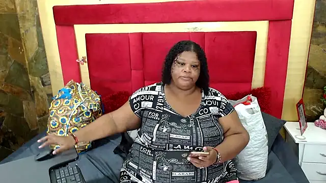 Snapshot of Exoticbigmandy chatting on 4, 4, 2026 Exoticbigmandy online show from 4, 4, 2026