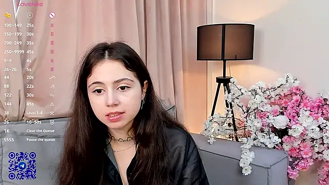 Snapshot of JulianaChapel chatting on 18, 9, 2025 JulianaChapel online show from 18, 9, 2025