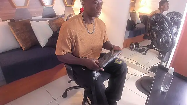 MarcusBlack  online show from 30, 9, 2025