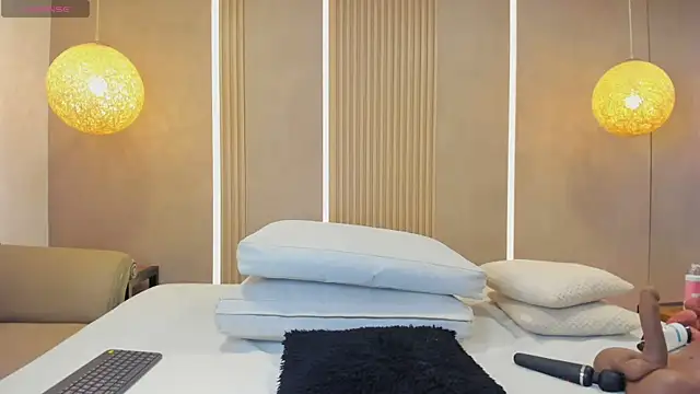 Antonella west online show from 20, 12, 2025