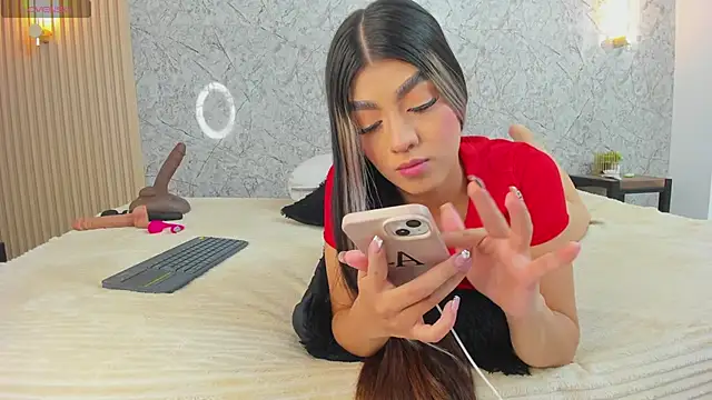Snapshot of Antonella_west chatting on 29, 5, 2026 Antonella west online show from 29, 5, 2026