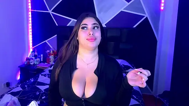 Snapshot of jazminslut chatting on 14, 2, 2026 jazminslut online show from 14, 2, 2026