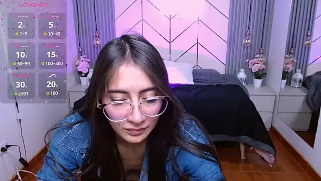 alesiamoore online show from 31, 3, 2026